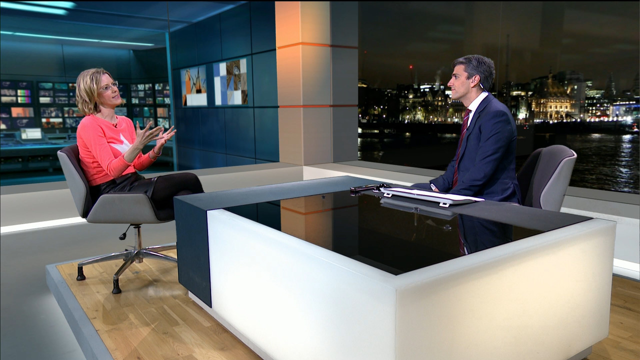 ITV News London_20211206_18001830.ts_snapshot_22.23.590