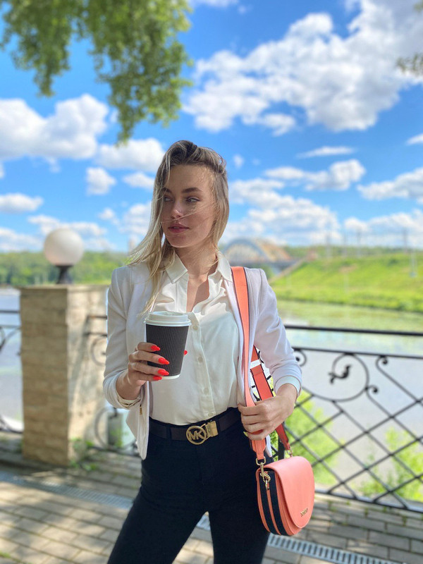 DA88073A-6CD0-49CE-8D3A-81C59893C208