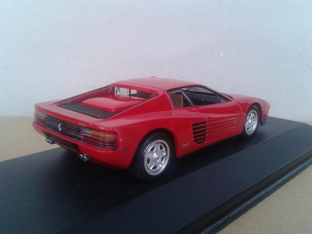 1984 Ferrari Testarossa (Ixo - nº2 Ferrari Collection Salvat) (6)