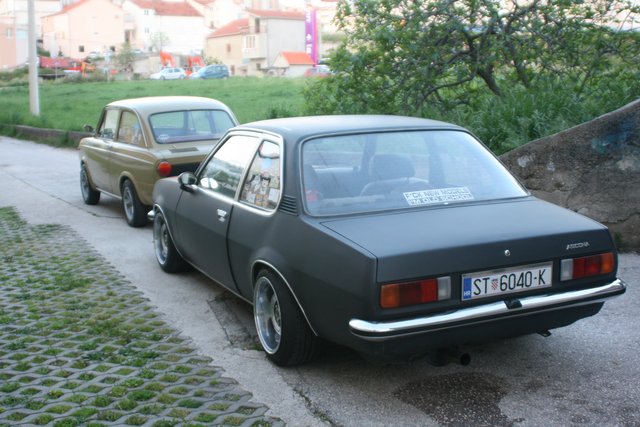 opel ascona b - Page 8 IMG-0001