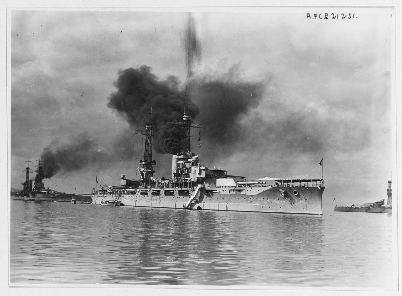 USS-Oklahoma-BB-37-alrededor-de-1922.jpg
