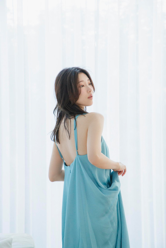 Japanese Idol Kanon Shizaki Kabone digital photo book re unplugged Miss KON com 066