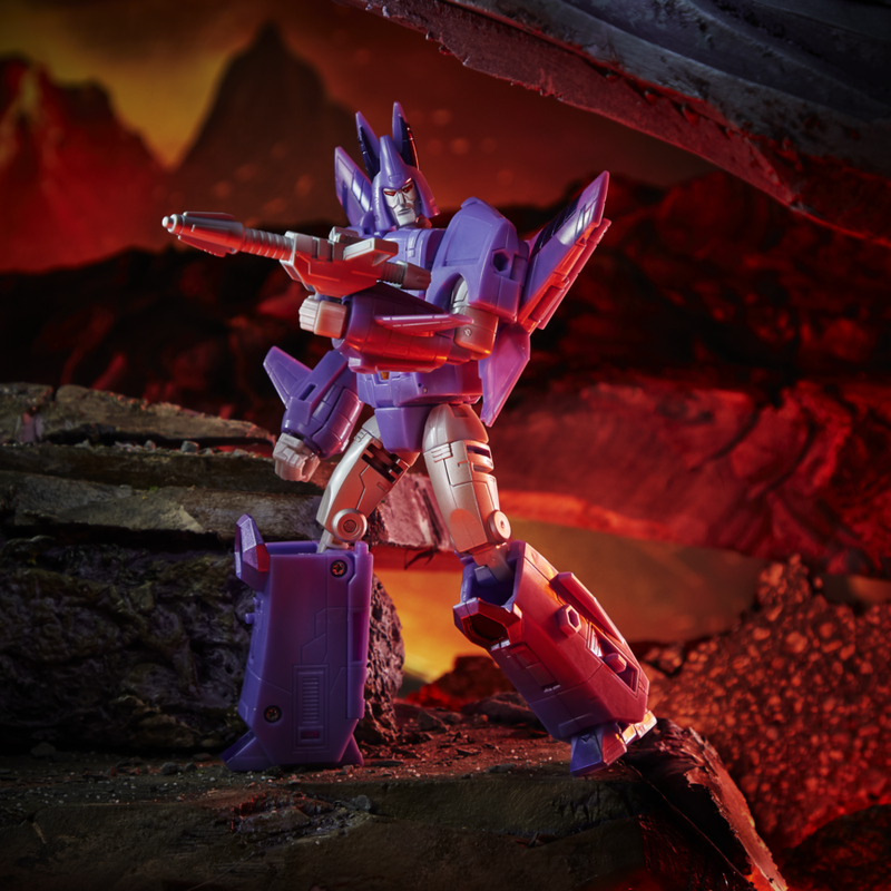 f0692xxxx-dio-tra-kingdom-cyclonus-6-medium-72dpi-1600867816145