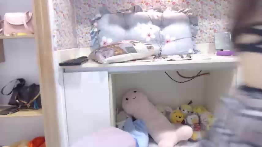Creamsweety Chaturbate Apr 26 2021 01-37-48