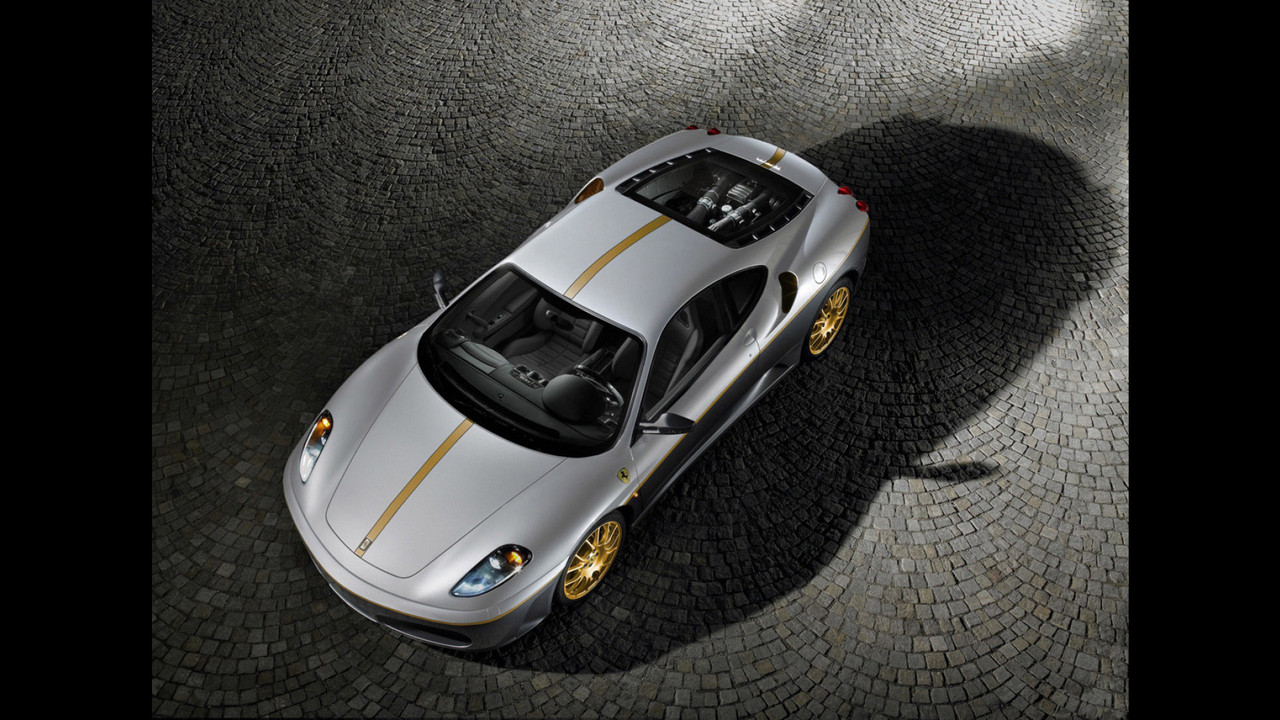 una-ferrari-per-i-terremotati-dabruzzo