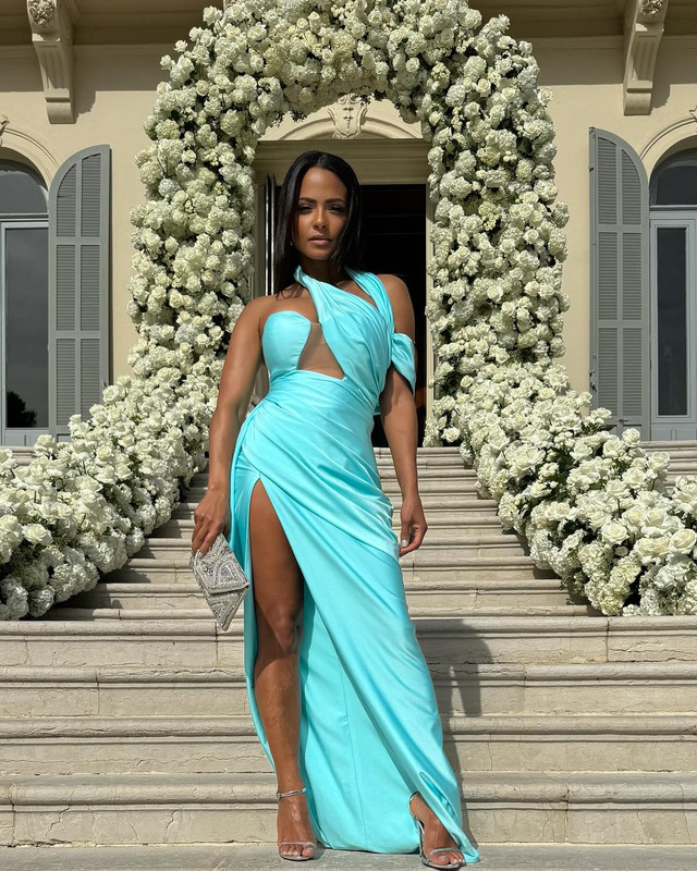 [Image: christinamilian-1714830775-3360566574409...923161.jpg]