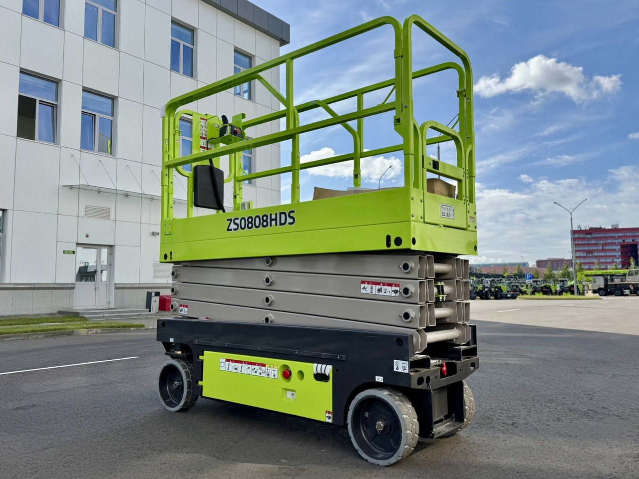 Электрические ножничные подъемники ZS0808HDS