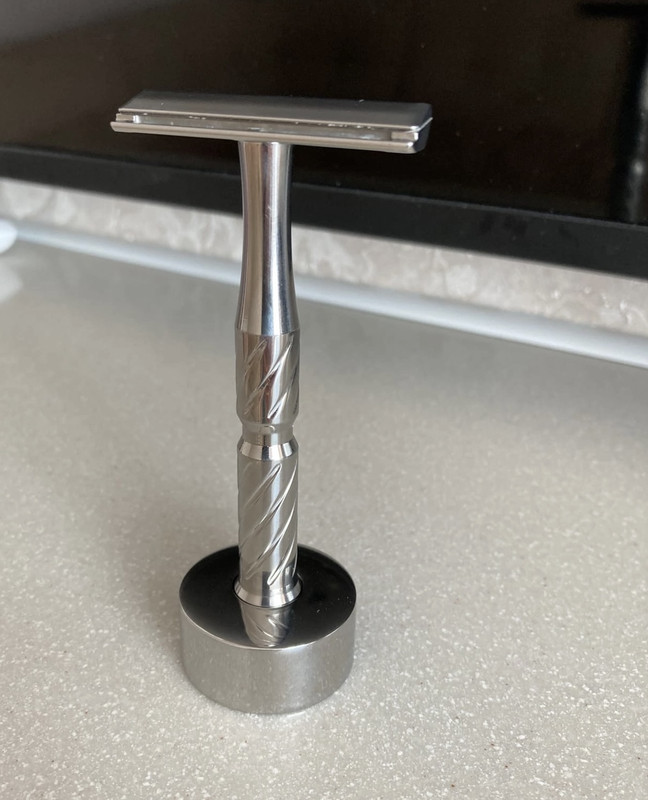 F66AACD5-3300-4165-ABE8-DD195647D4B6