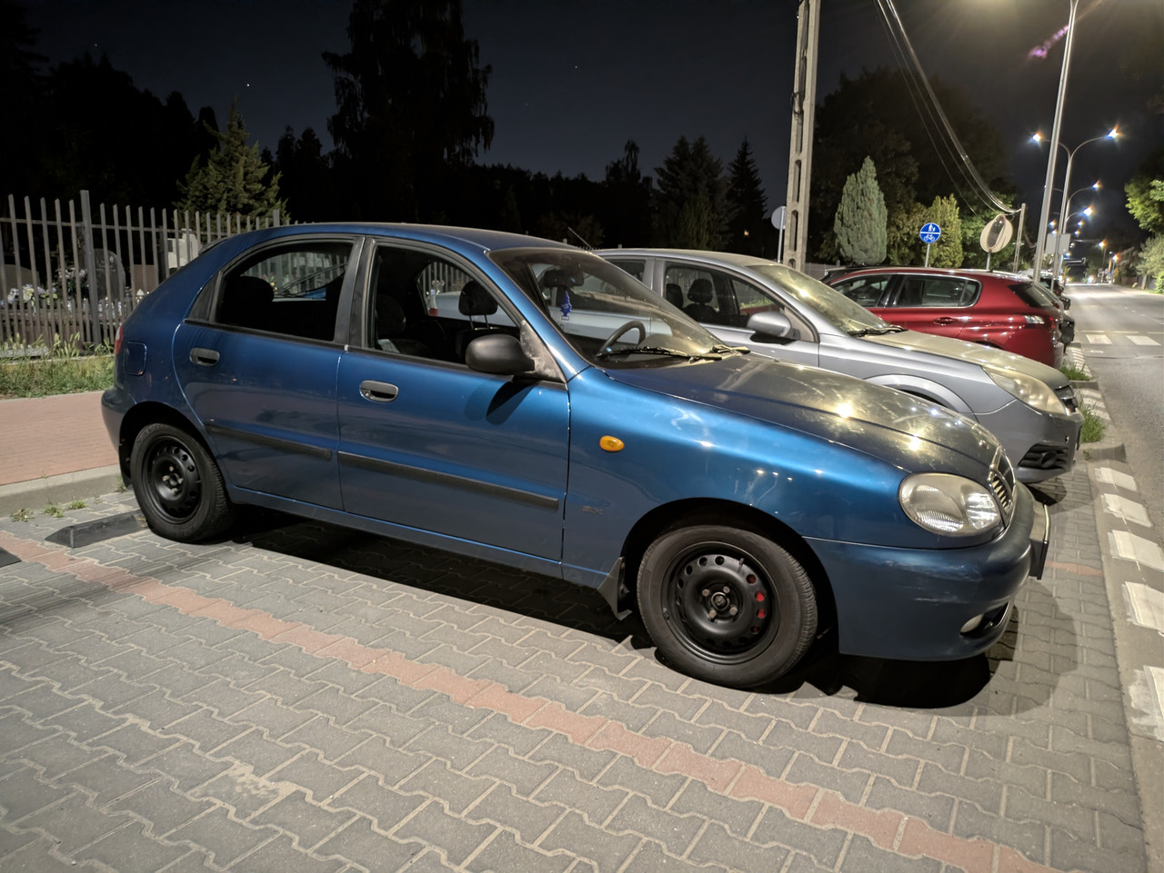 PXL 20260527 220433331 NIGHT