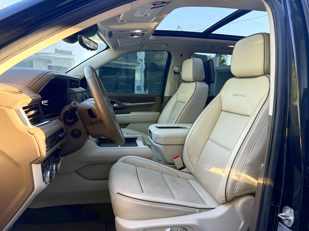 Vehicle thumbnail 12