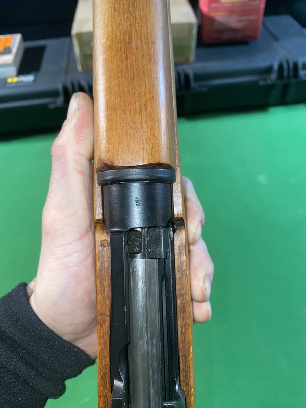 7B5409EE-1EE3-4C4E-A0DA-4EBE0B3CCB2B