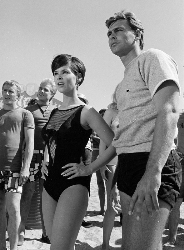 yvonne_craig_164