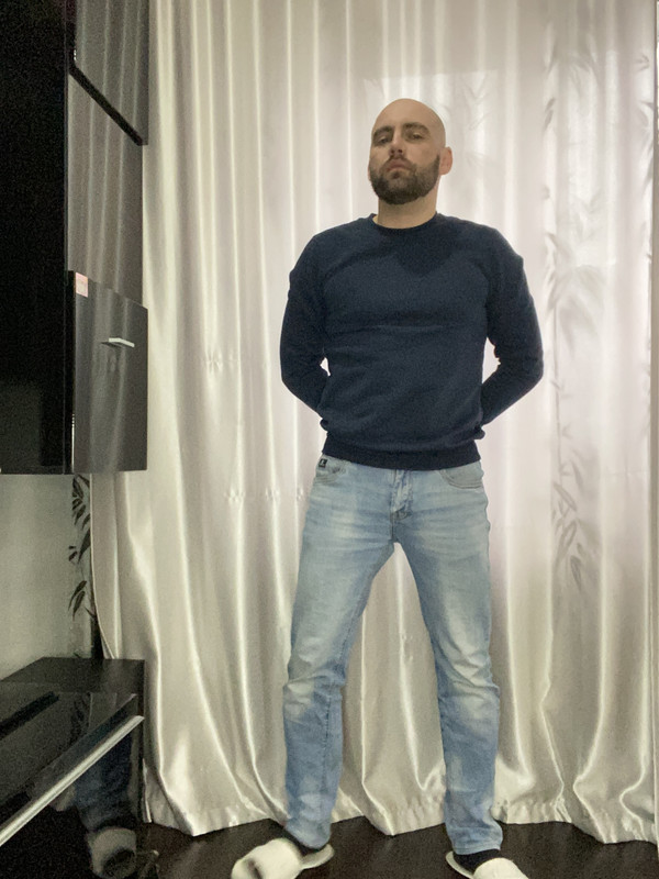 AD0946D3-5D35-4DBD-9C57-03D2E28E4054