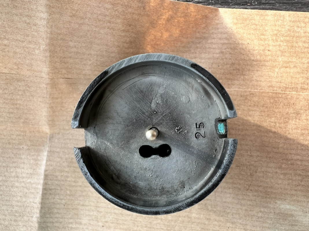 B8B09AEE-F38F-4EB8-858F-289A0AFB1656