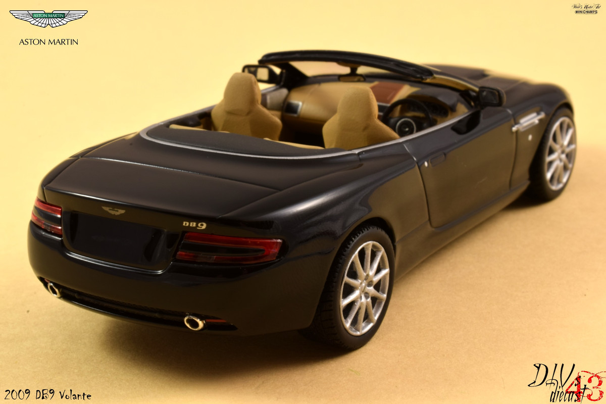 Aston Martin_DB9_Volante_Minichamps (5)
