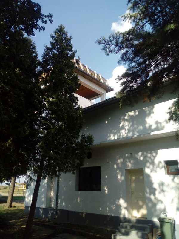 IMG-01132f7e85311f0550e73bfc07df0539-V