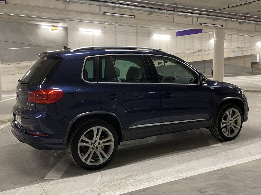 F4244F51-B18E-4545-BCEB-F32B0E67E651