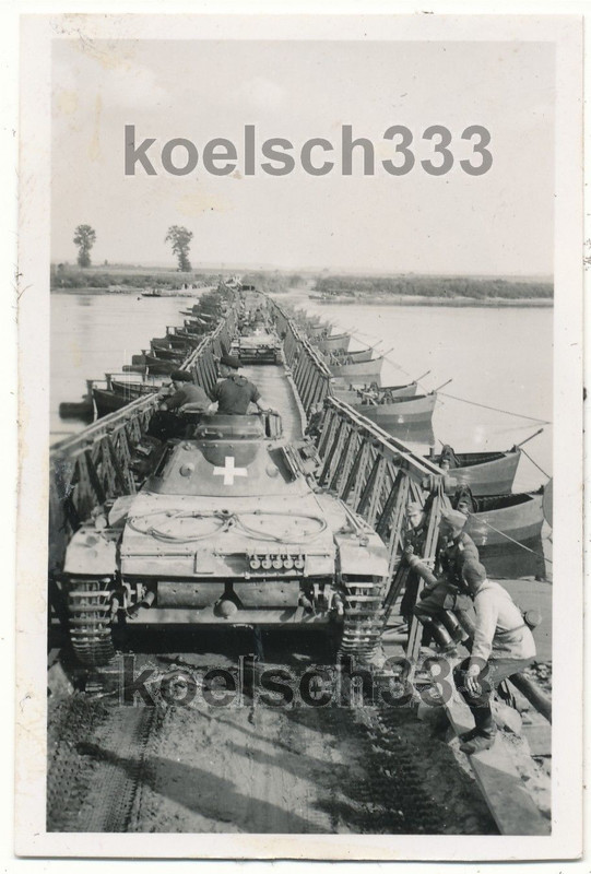Pioniere Weichsel Kriegsbrücke Panzer III Kampfw