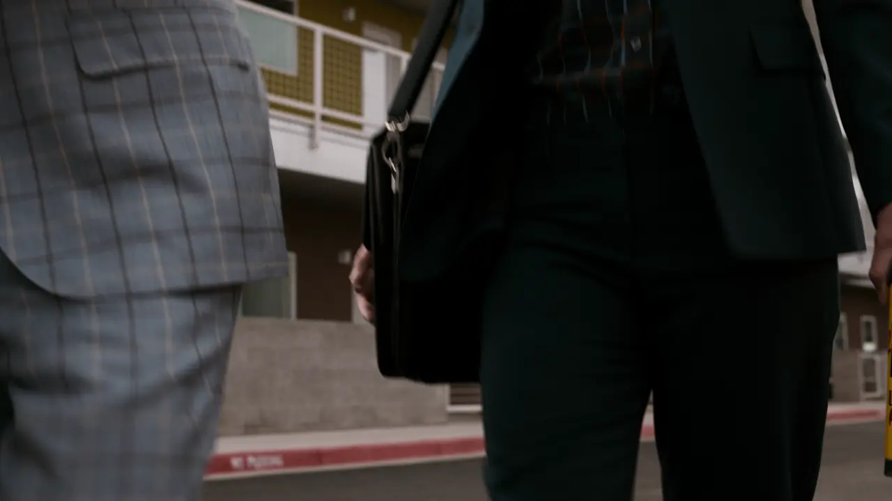 Better.Call.Saul.S06E01.Vino.e.rose.2160p.WEBMux.ITA.ENG.DDP5.1.x265-BlackBit[screenshot 6]