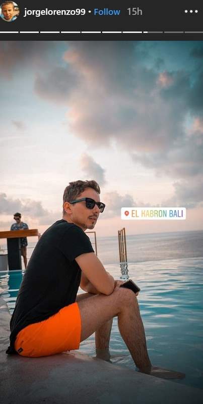 Jorge Lorenzo bersantai di El Kabron Bali