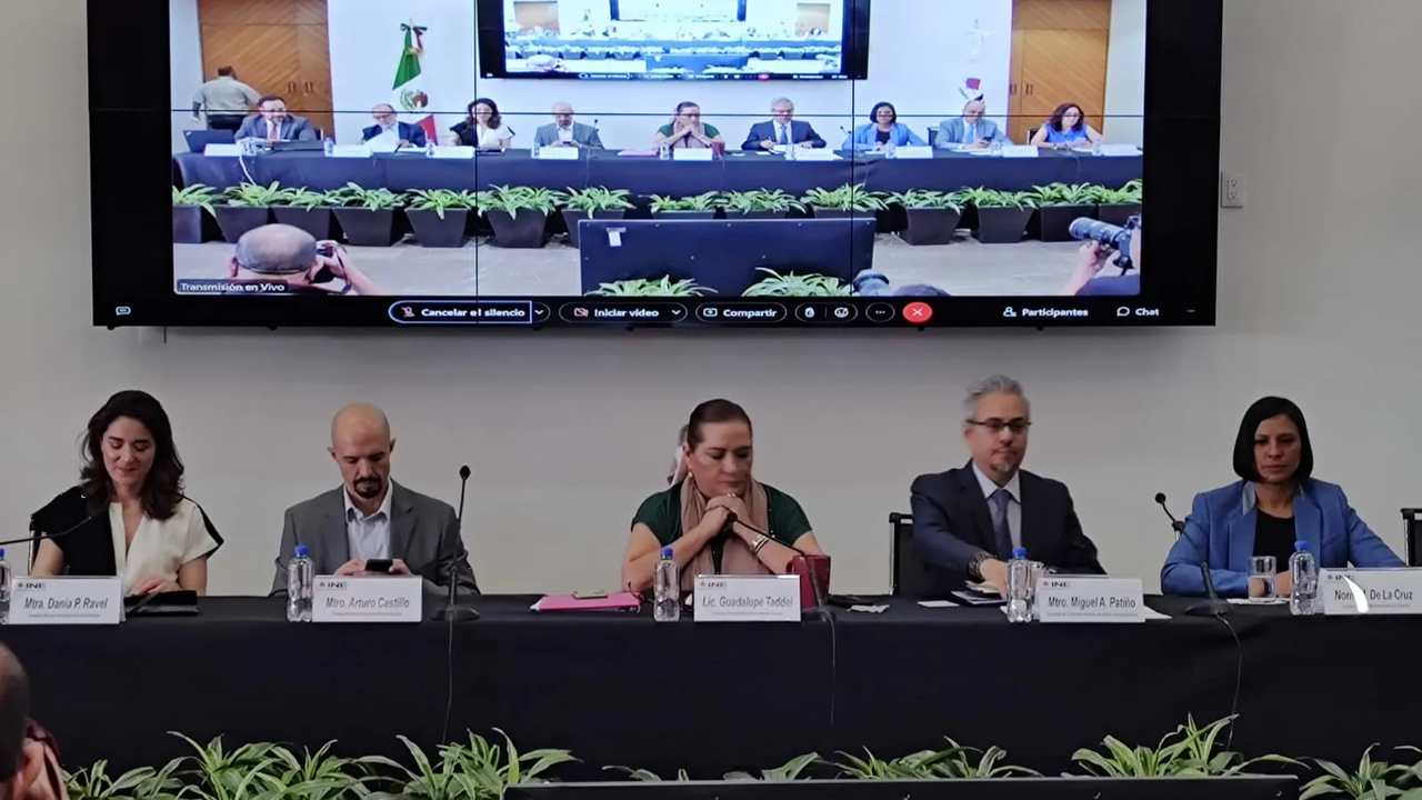 Si avanza el plan B electoral, el INE no podría operar