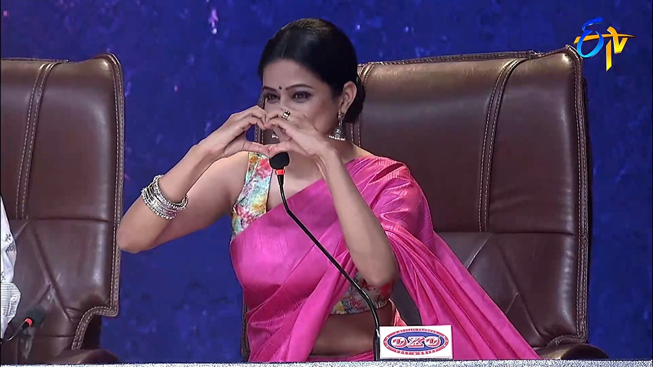 [Image: Priyamani-Sexy-Open-Navel-Dhee-4-mkv-sna...02-365.jpg]