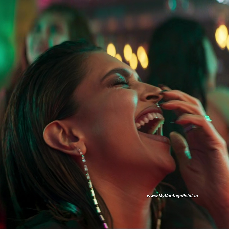 62-Deepika-Padukone-Hot-Scene-in-Pathaan-Movie-with-Shah-Rukh-Khan-My-Vantage-Point