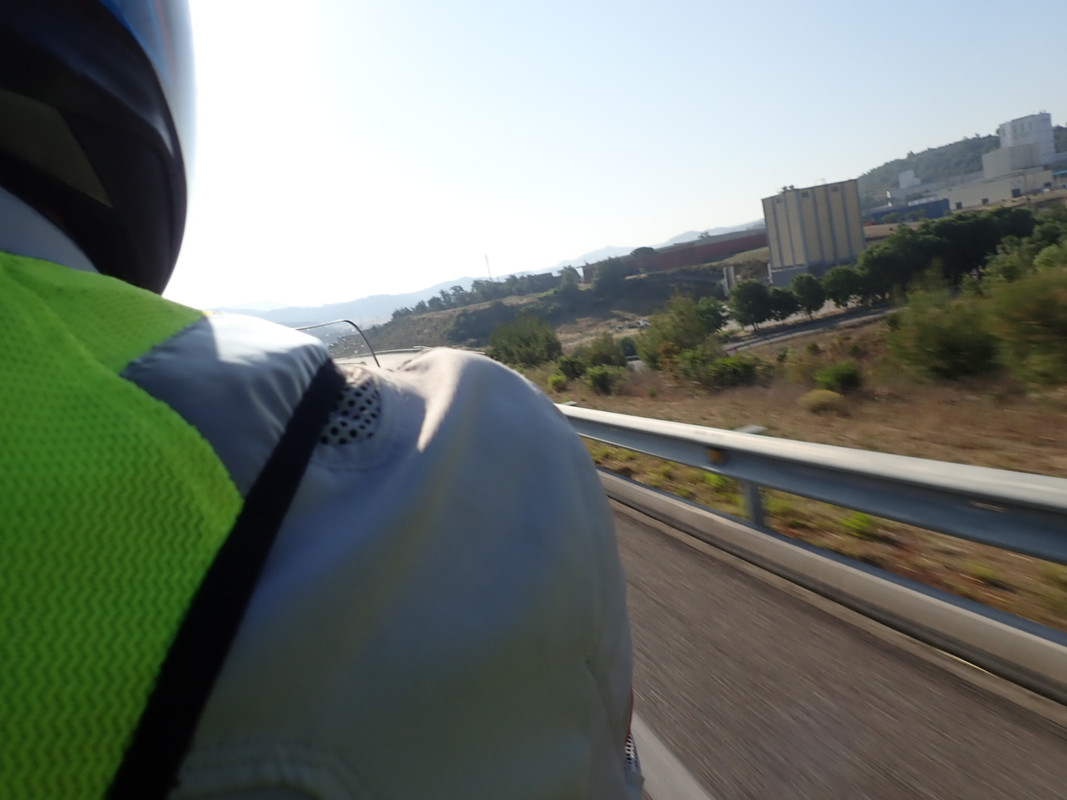 811E9746-E346-4FFB-A9F6-A4E75FBC7ED2