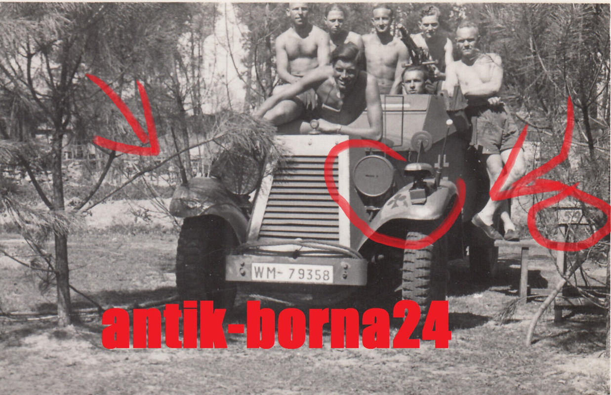 Foto Soldat Kriegsmarine Kfz. 13 Adler Panzerspähwagen SPW Wappen Frankreich