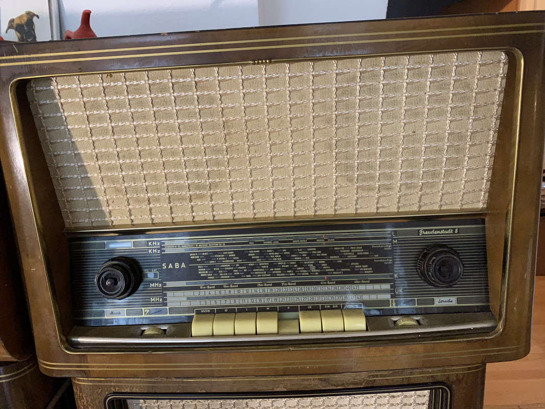 98D95EDC-A684-4704-9A61-5A35CA8F1FB0