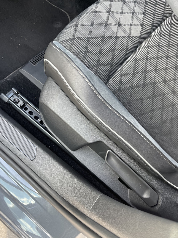 C3584270-693A-4691-99DE-CA898400302E