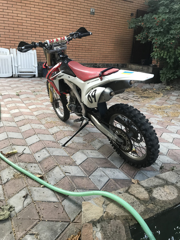 0DC4010B-9FE5-4432-A4D1-CB60600EEC3C