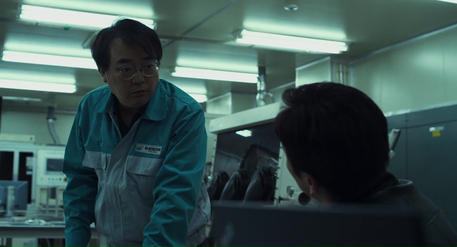 Troll Factory 2024 WebRip [Hindi + Korean] 480p, 720p ESub Screenshot