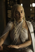 emilia-clarke-game-of-thrones-92