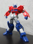 Flame-Toys-IDW-Optimus-Prime-Test-Shot-01