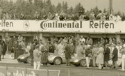 1961 International Championship for Makes - Page 2 61nur00-Pits