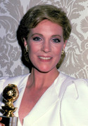 julie-andrews-md58
