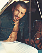 Chris-Evans-superficial-guys-163