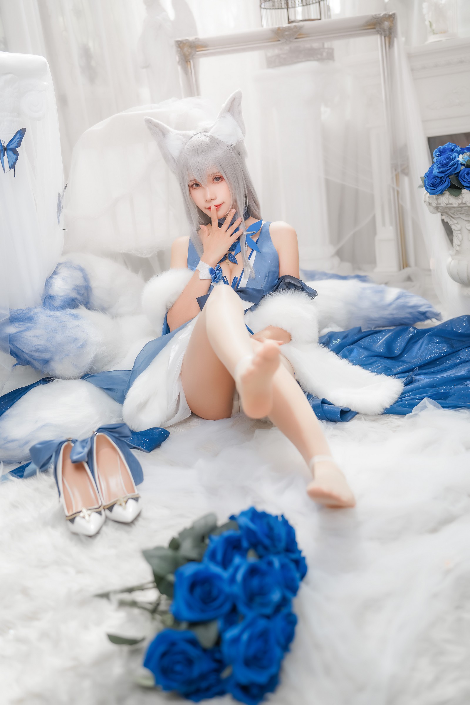 Neko-薇薇 信浓礼服 Cosplay 写真｜优雅风高清图集（30P｜74MB）插图5