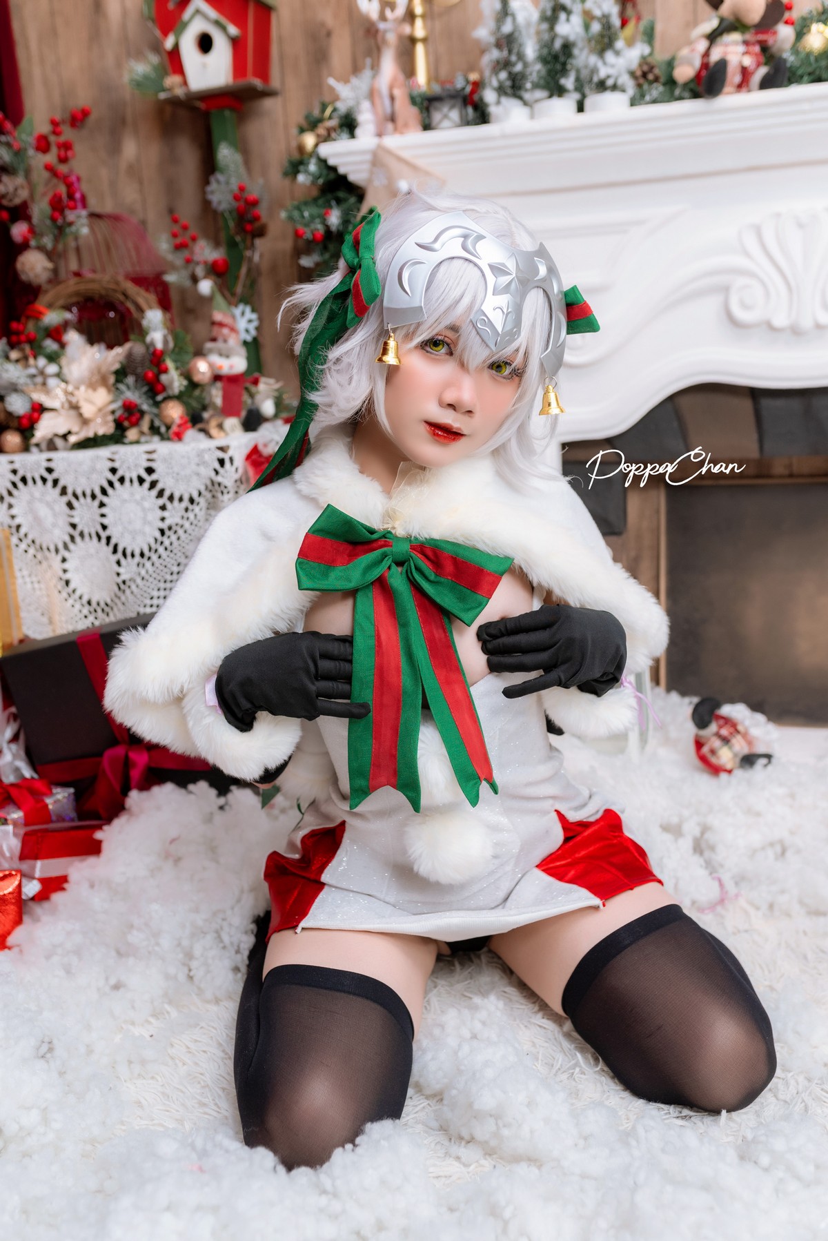 PoppaChan Jeanne Alter Santa Lily Cosplay (FGO) – 26 Photos 4 Videos 139MB插图6