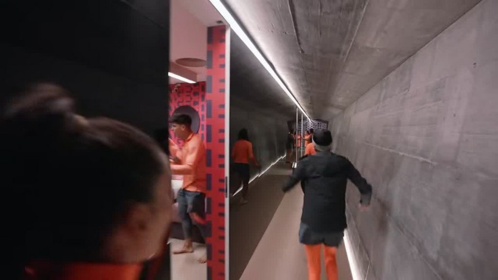 [Image: q9k0f3rm3vka.jpg]