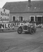 24 HEURES DU MANS YEAR BY YEAR PART ONE 1923-1969 - Page 8 28lm27-Alvis-FA-FWD-Maurice-Harvey-Harold-Purdy-6