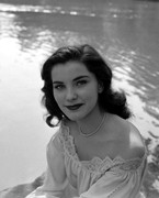 debra-paget-297