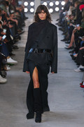 00045-sacai-fall-2025-ready-to-wear-credit-gorunway