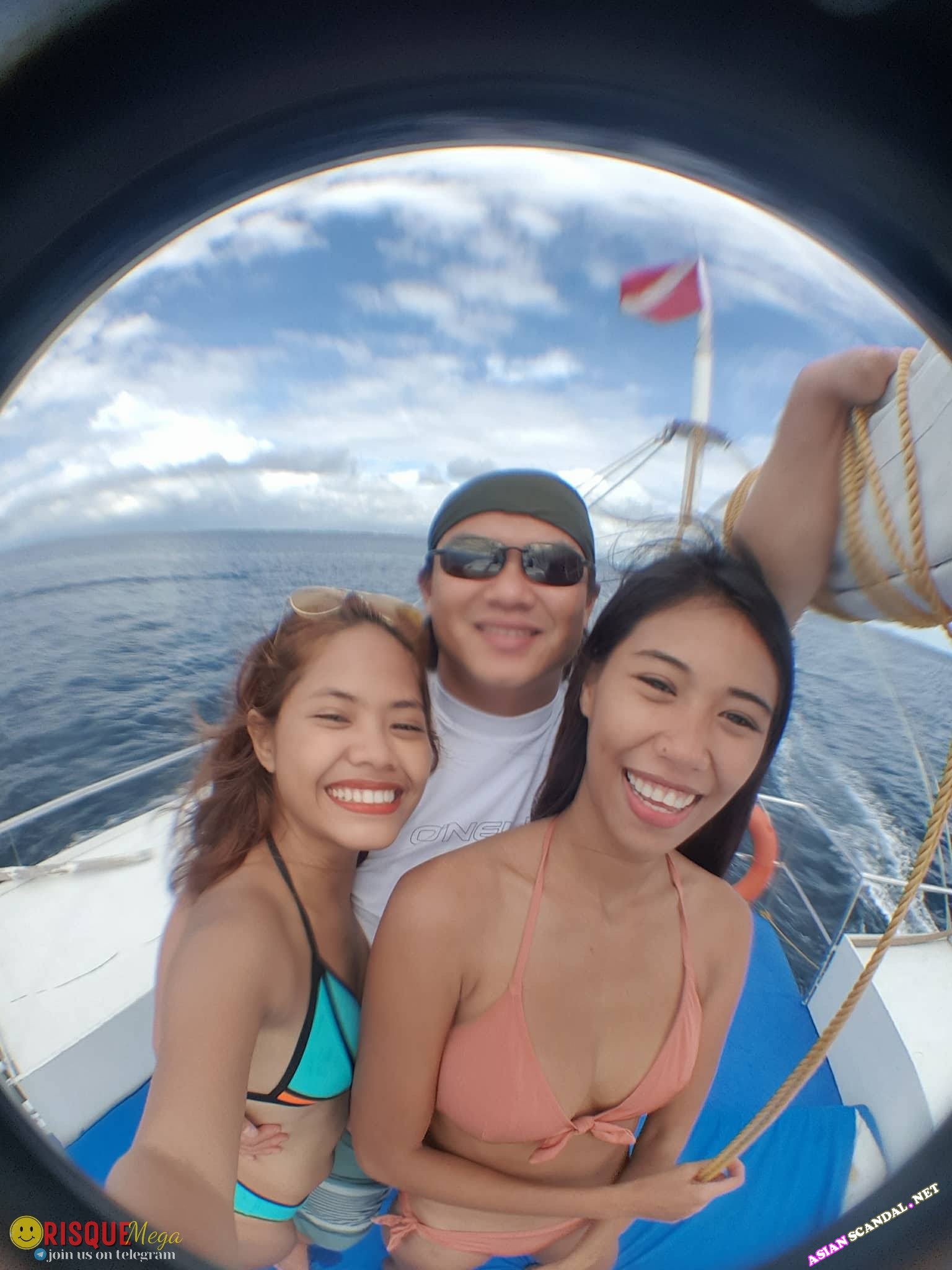 Thea Mendez And Friends