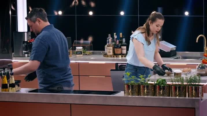 [Image: 54kuror7tmf3.jpg]