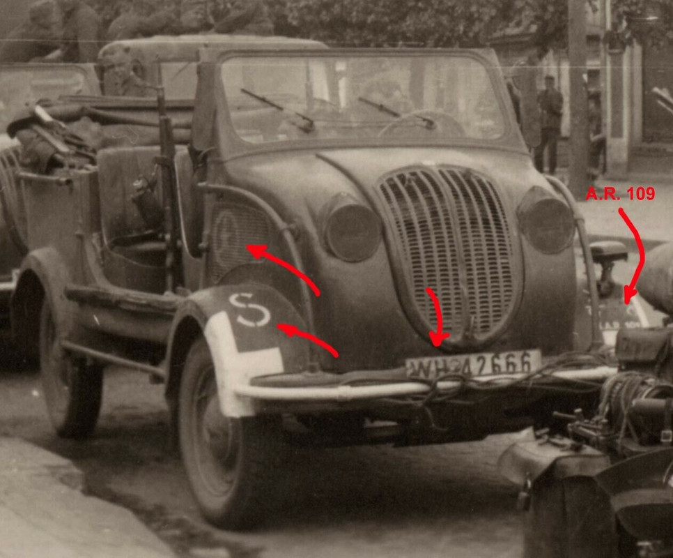 Foto Steyr 250 Kübelwagen,Wehrmacht,Polen,ww2 photo military car,unit emblem,WH,