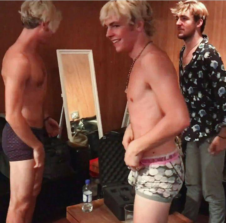 Ross Lynch superficial guys 128 - Postimages.