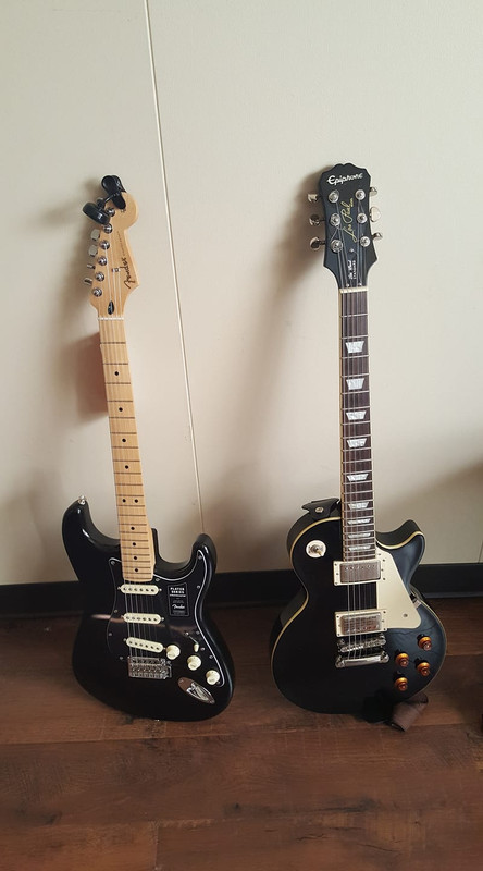 guitar.jpg
