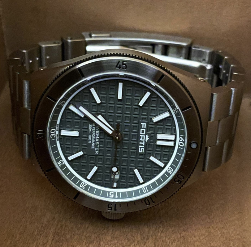 4BE5DEE1-8542-4F71-82E9-6A82E6EE6929